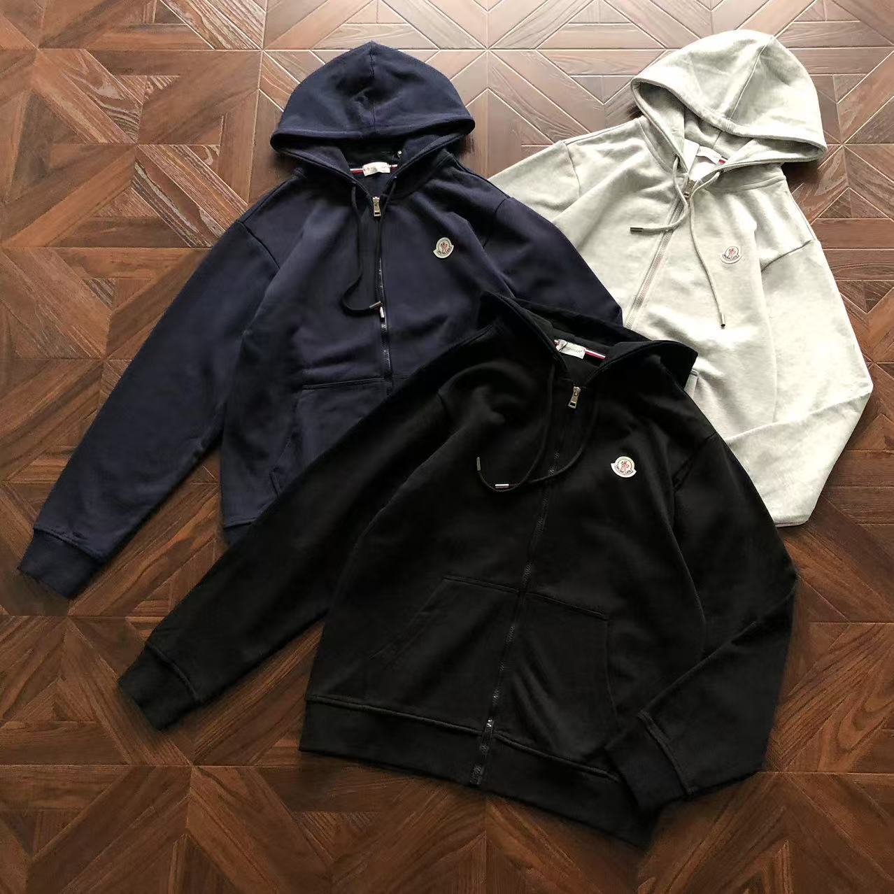 MONCLER Buzo Negro Hoodie - Imagen 1