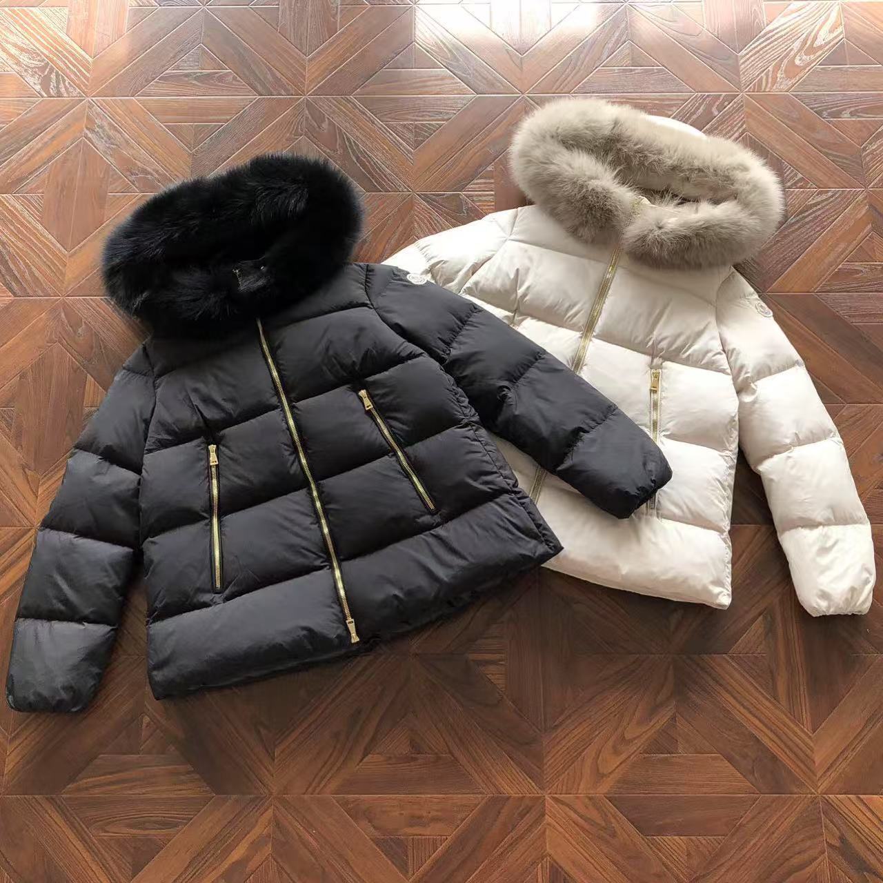 MONCLER Campera Down Negro Vintage - Imagen 1