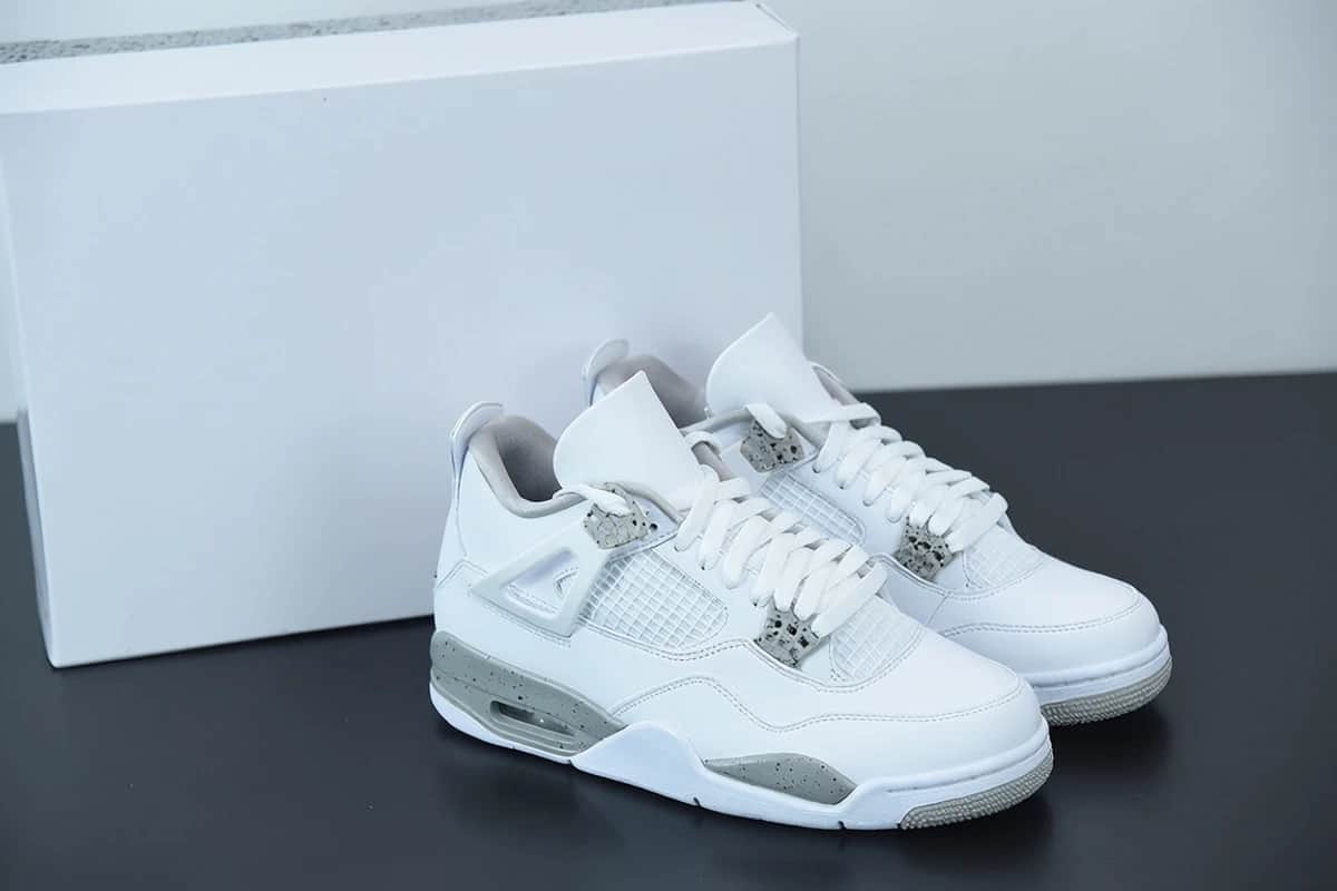 SNK AJ 4 Retro White Oreo
