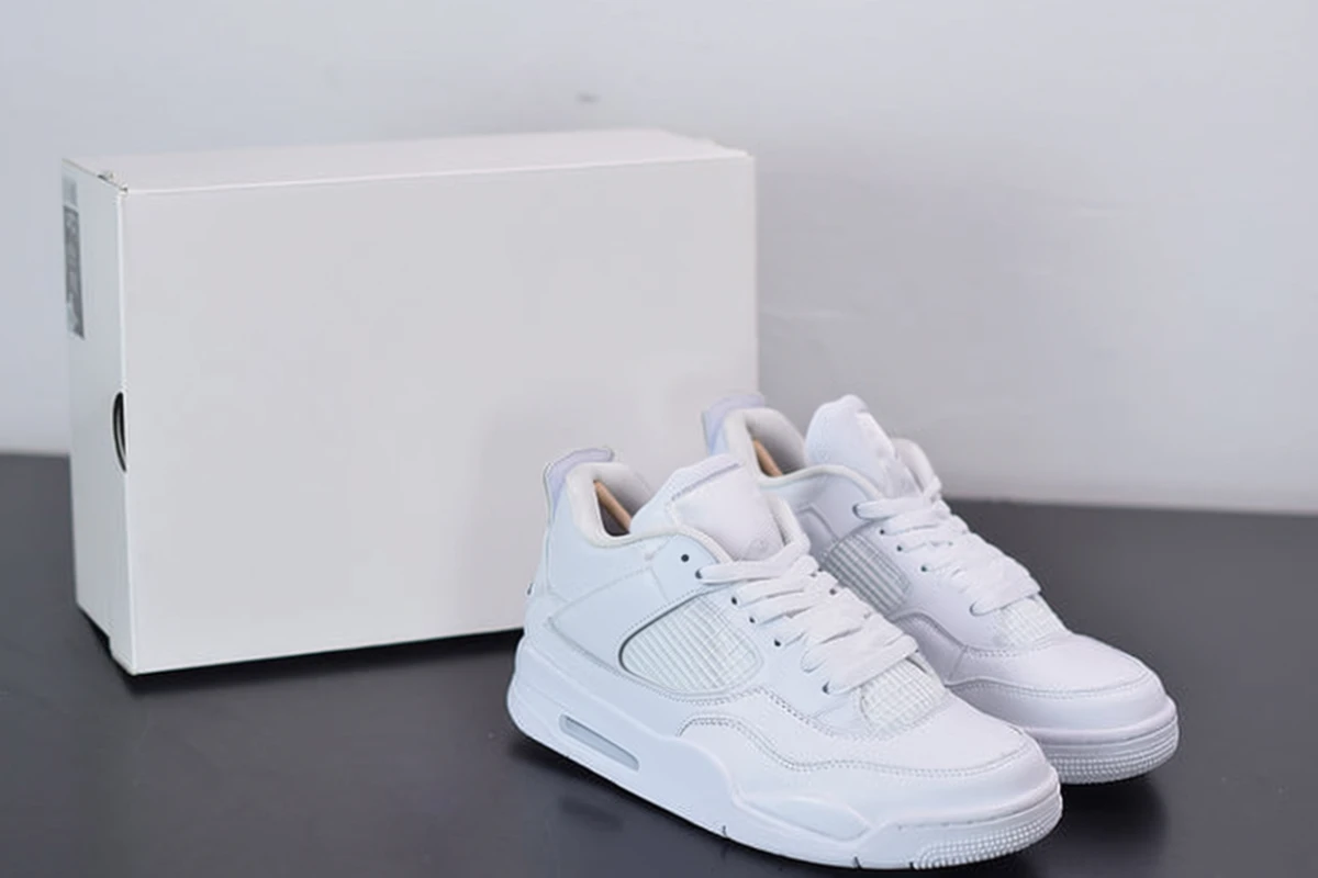 SNK AJ 4 Retro Metallic Purple - Imagen 1