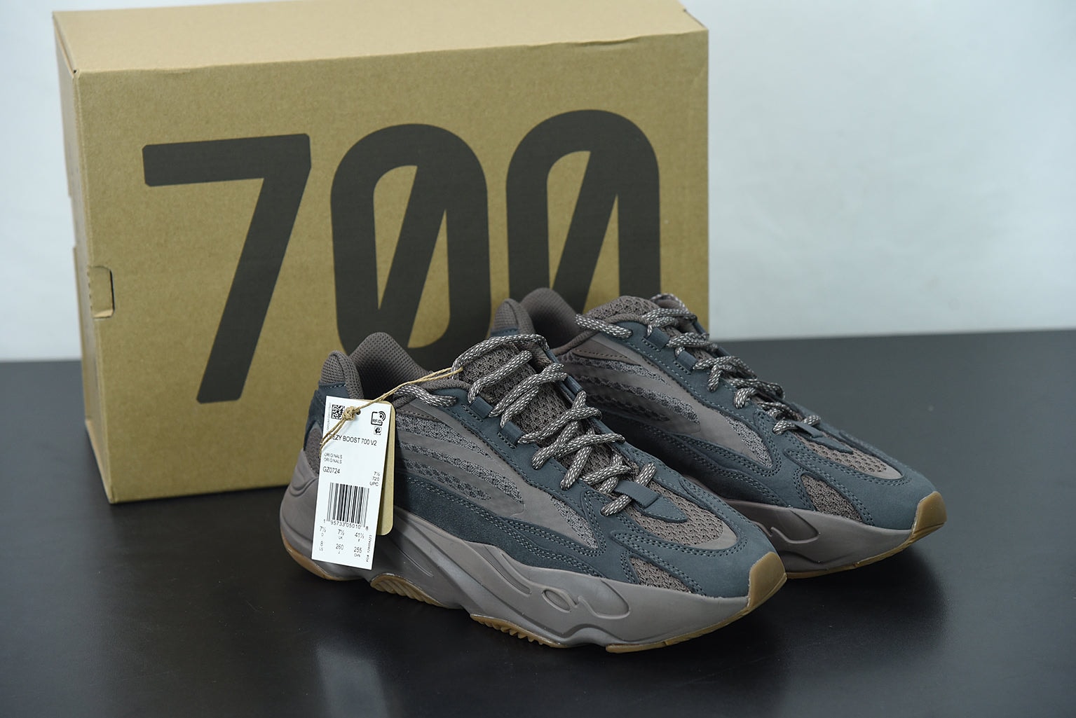 Adidas Yeezy 700 V2 Mauve - Imagen 1