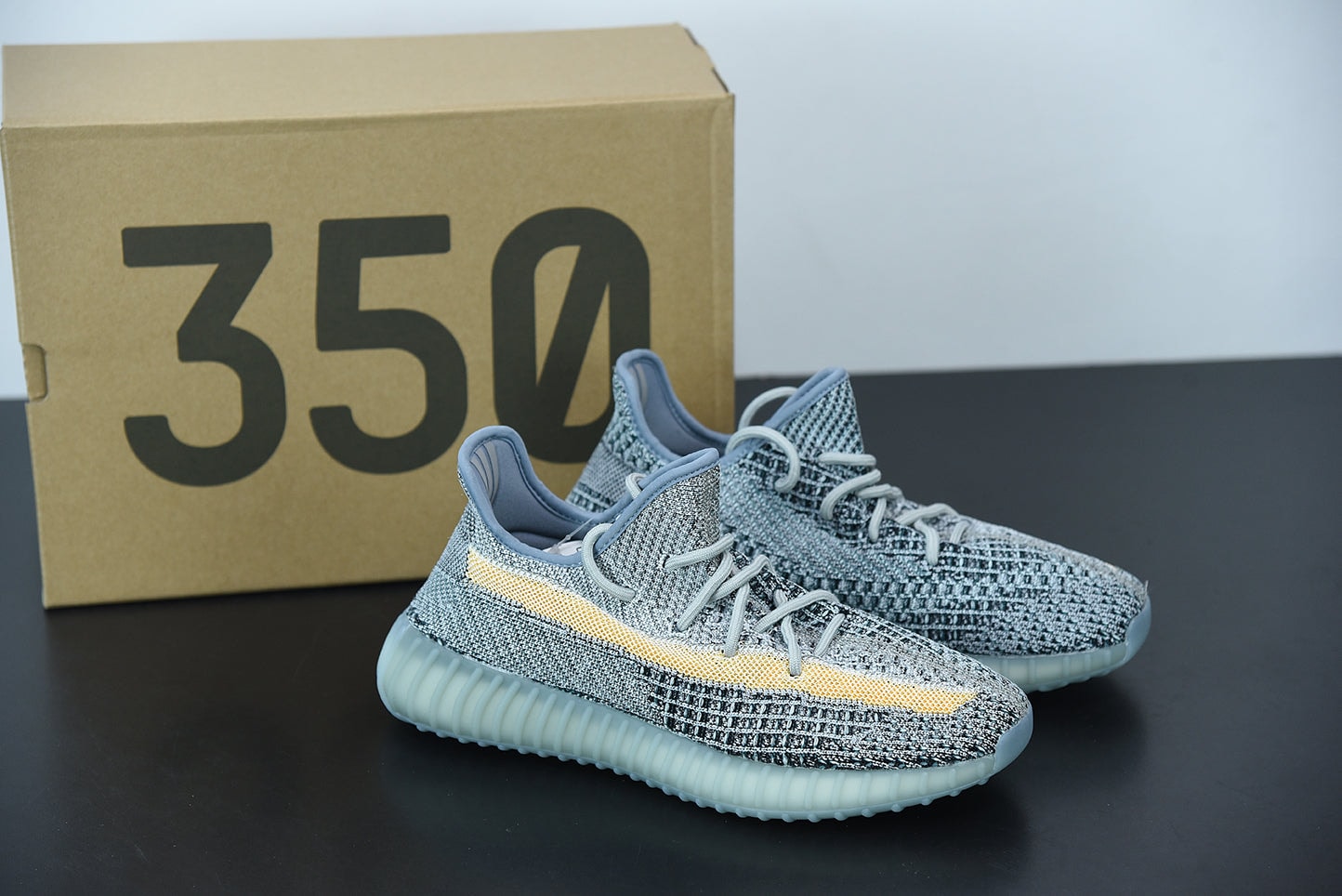 Adidas Yeezy Boost 350 V2 Ash Blue - Imagen 1