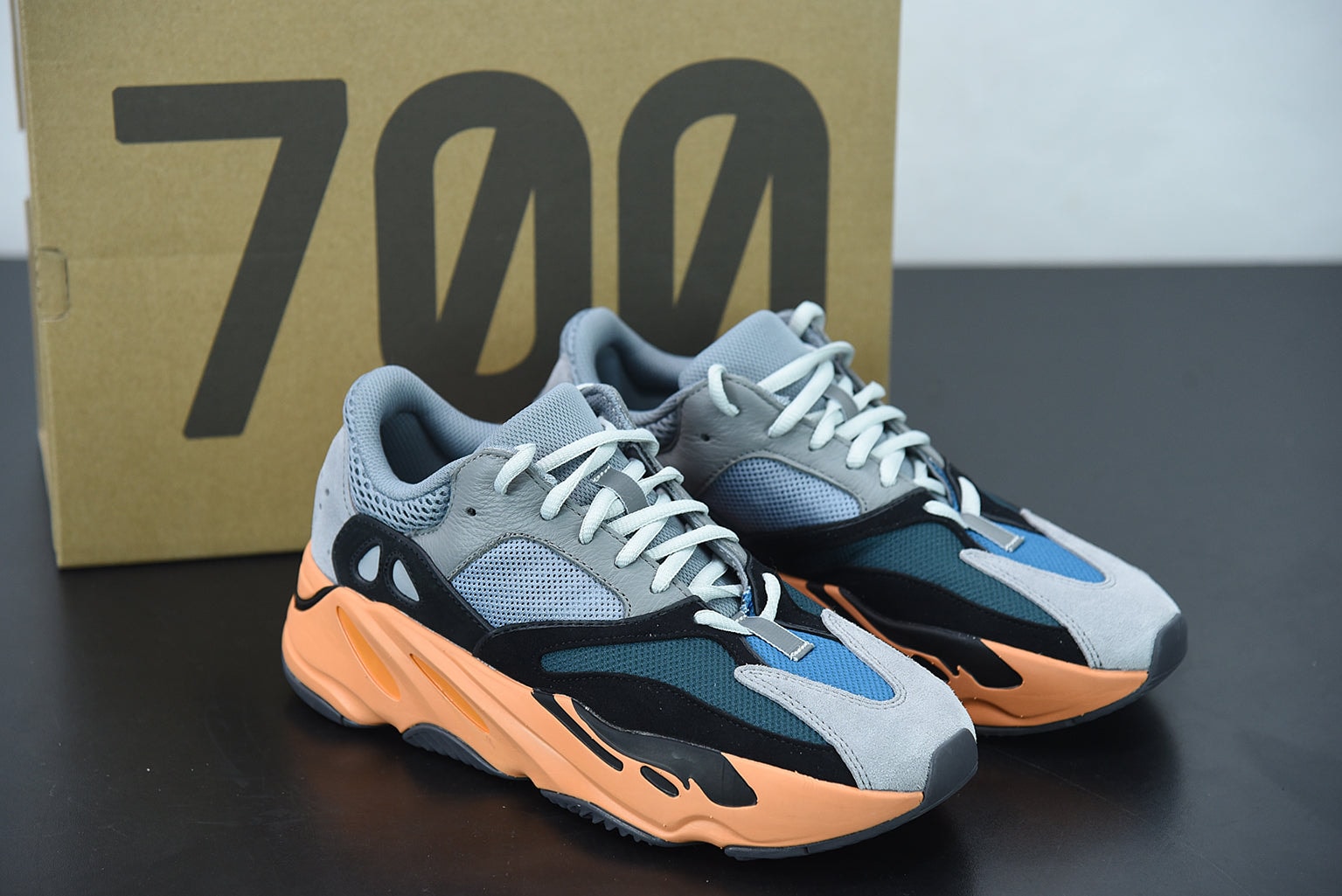 Adidas Yeezy Boost 700 "Wash Orange" - Imagen 1