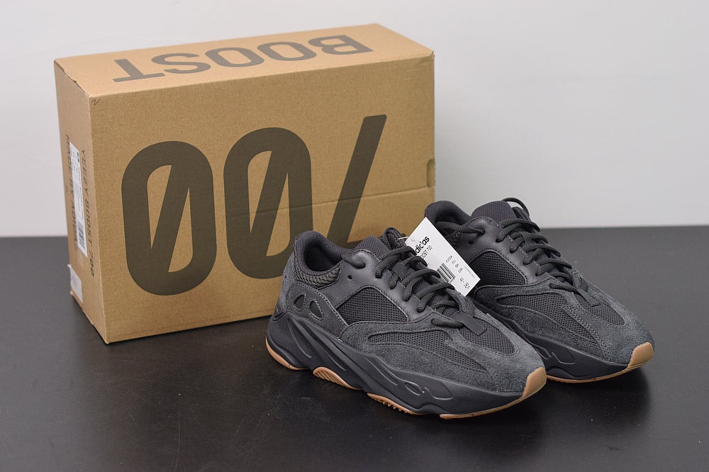Adidas Yeezy Boost 700 ''Utility Black'' - Imagen 1