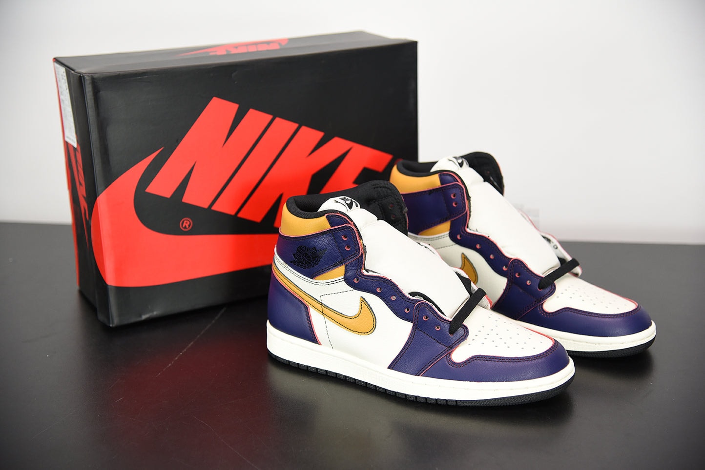 Nike Air Jordan 1 High "LA To Chicago" - Imagen 1