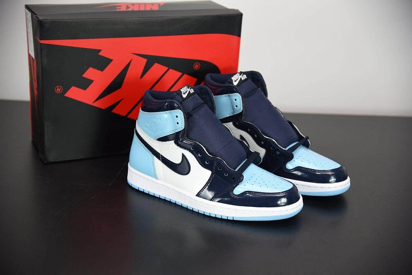 Nike Air Jordan 1 High "UNC Patent"