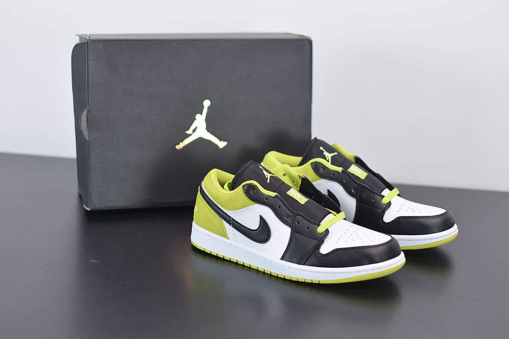 Nike Air Jordan 1 Low "Black Cyber"