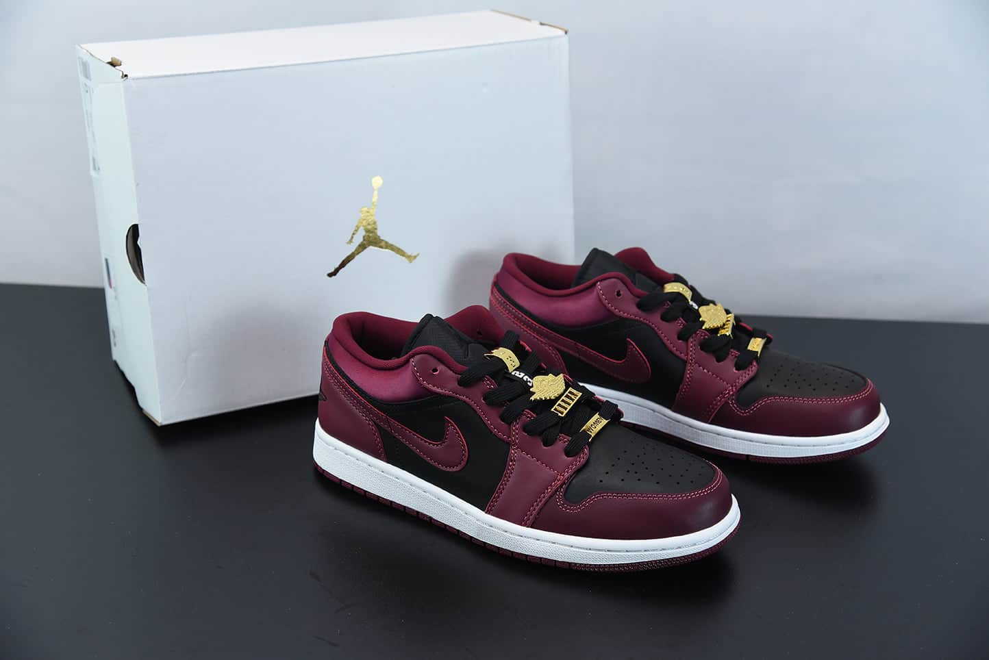 Nike Air Jordan 1 Low "Dark Beetroot Black"