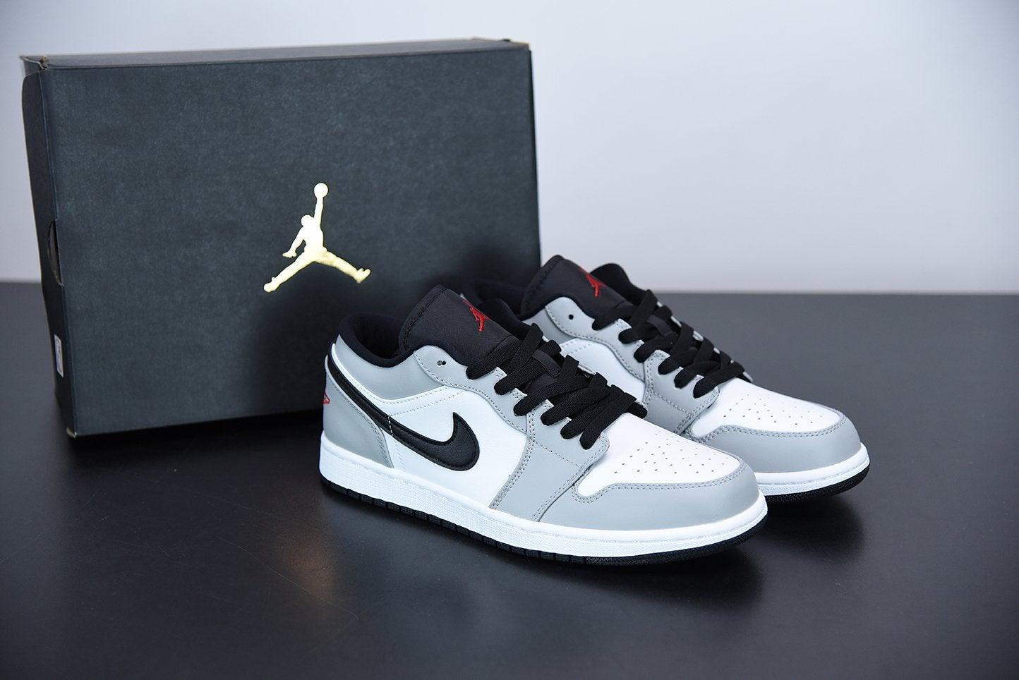 Nike Air Jordan 1 Low "Light Smoke Grey" - Imagen 1