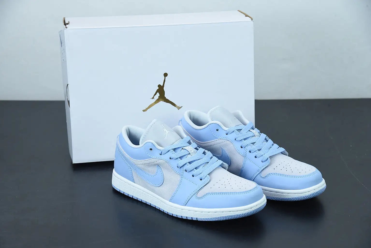 Nike Air Jordan 1 Low Football Grey Aluminum - Imagen 1