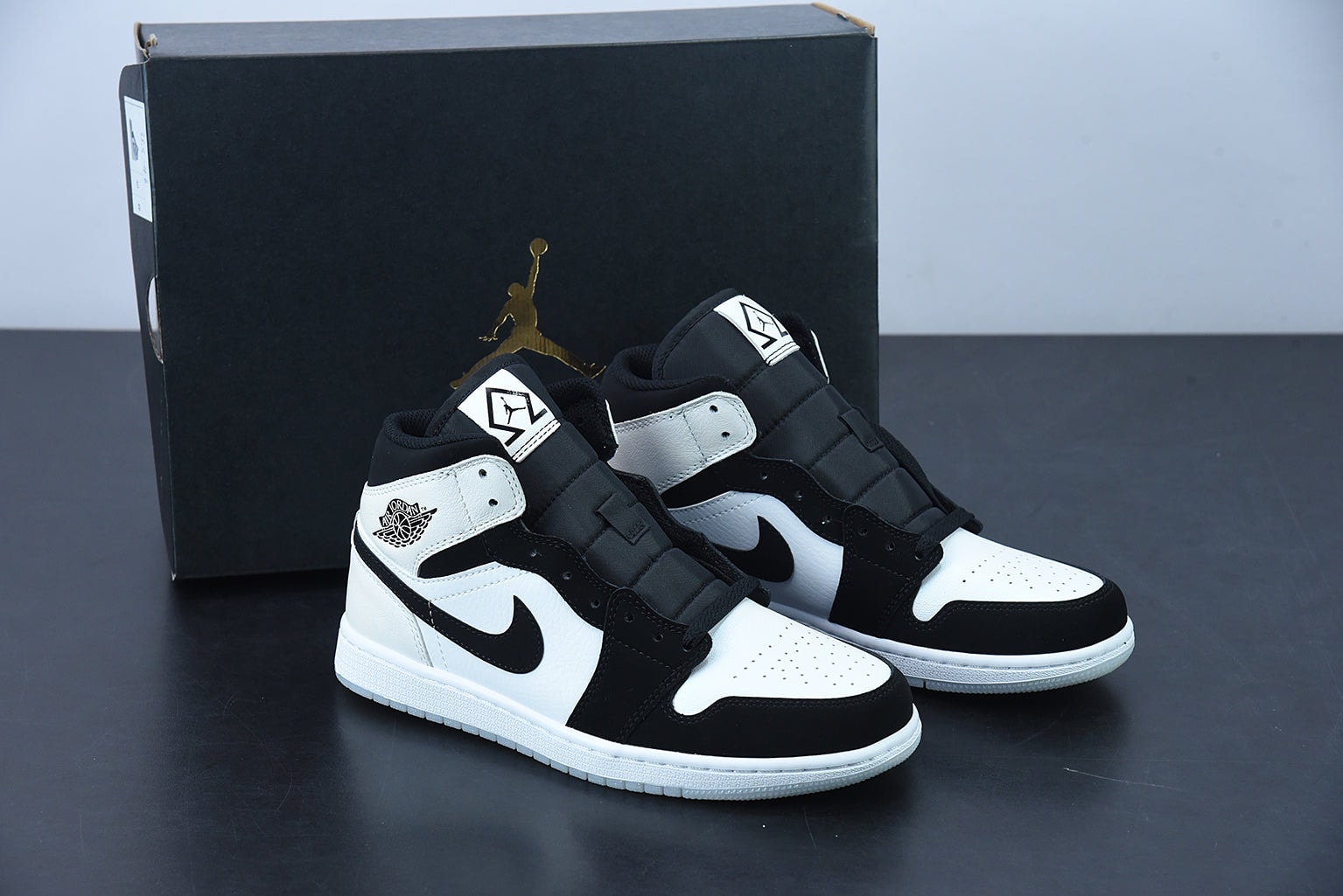 Nike Air Jordan 1 Mid "Diamond Shorts" - Imagen 1