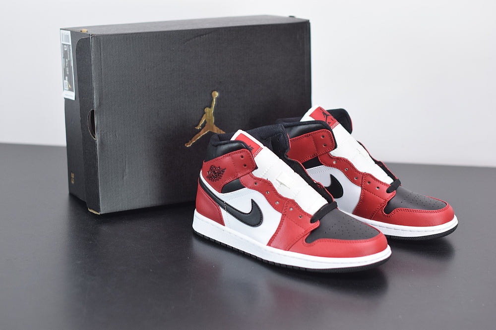 Nike Air Jordan 1 Mid "Chicago Black Toe" - Imagen 1