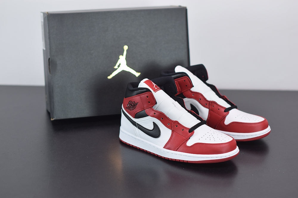 Nike Air Jordan 1 Mid "Chicago" - Imagen 1