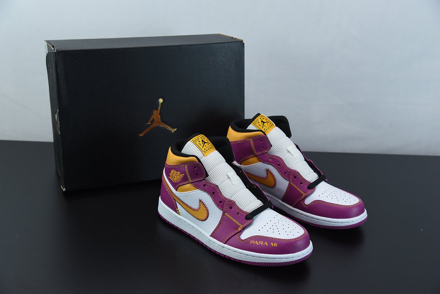 Nike Air Jordan 1 Mid "Dia de los Muertos" - Imagen 1