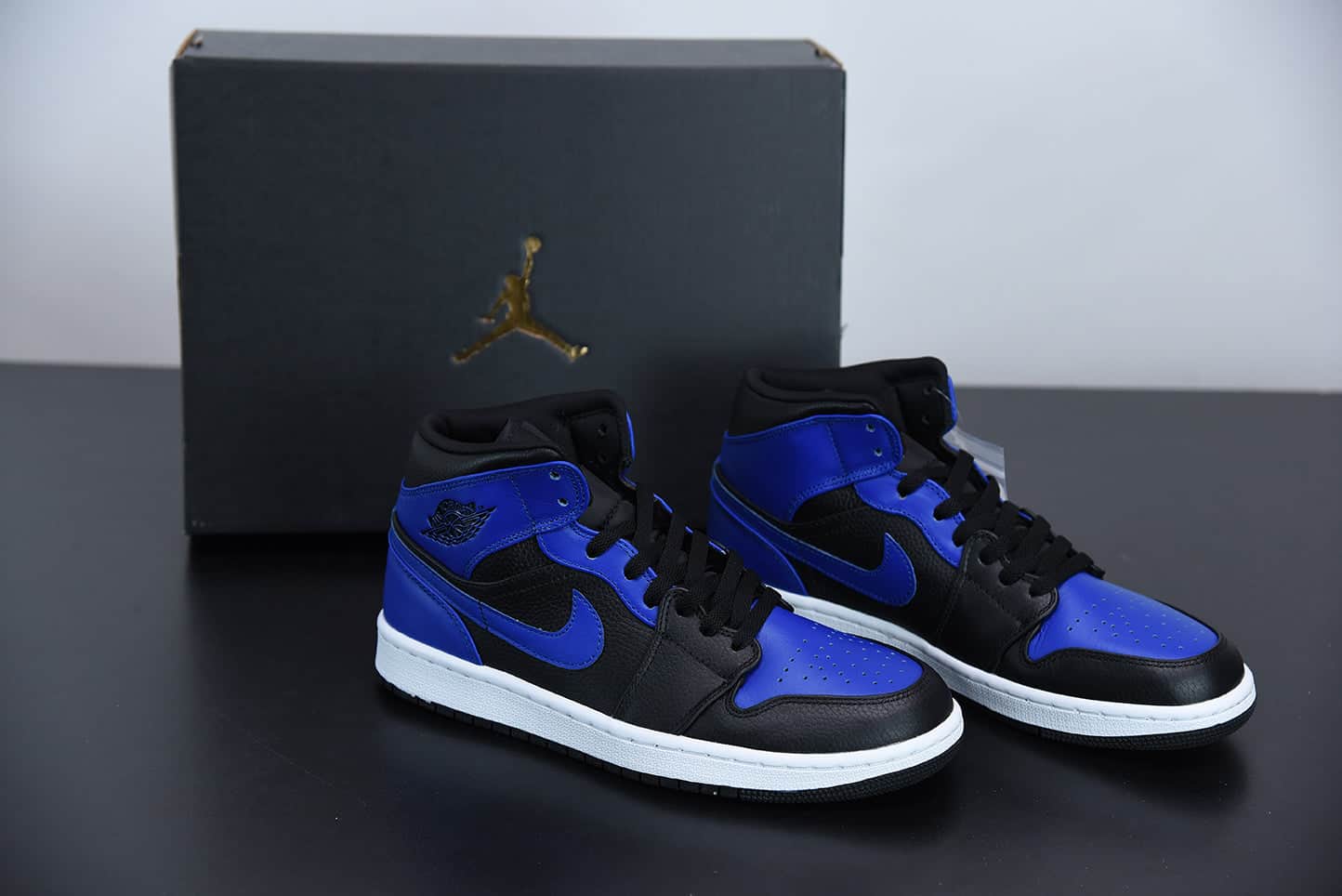 Nike Air Jordan 1 Mid "Hyper Royal"