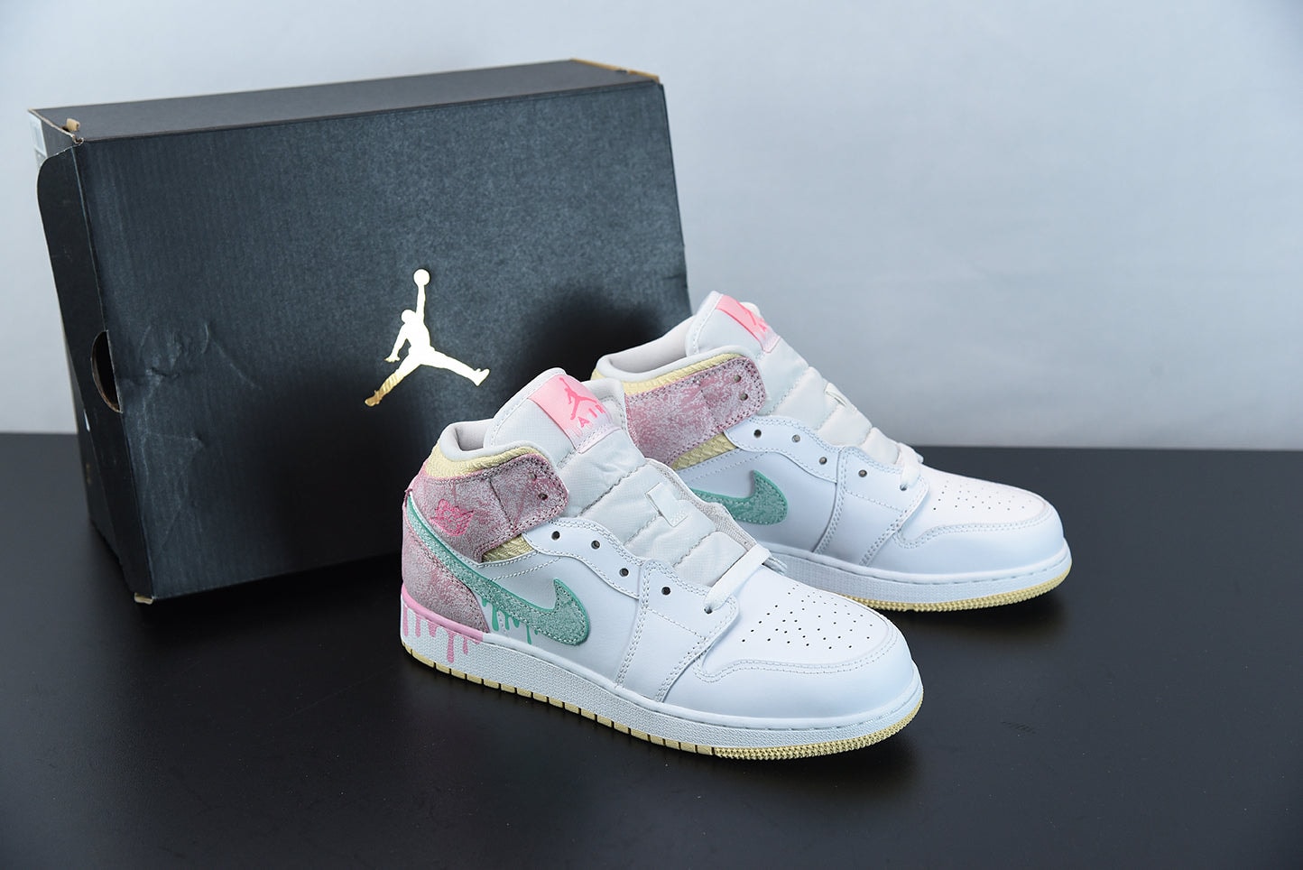 Nike Air Jordan 1 Mid "Ice Cream" - Imagen 1