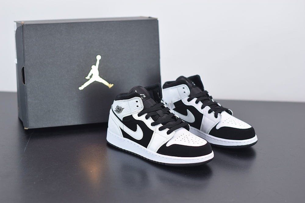 Nike Air Jordan 1 Mid White Black "Tuxedo" - Imagen 1