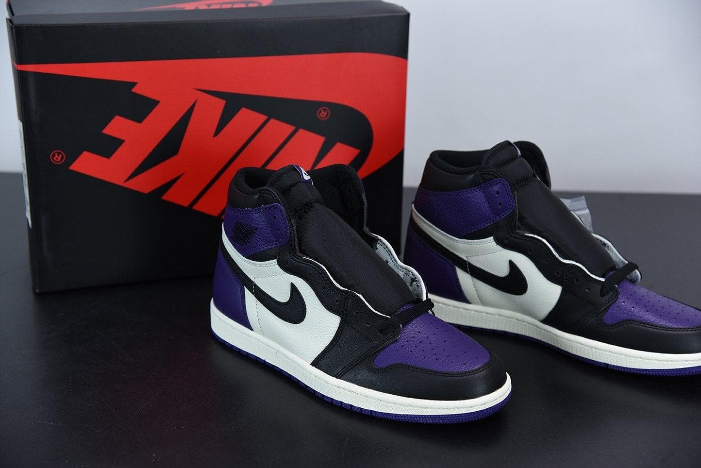 Nike Air Jordan 1 Retro High "Court Purple 1.0"