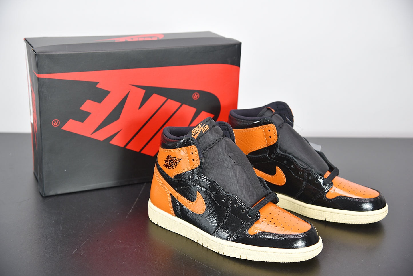 Nike Air Jordan 1 Retro High "Shattered Backboard 3.0" - Imagen 1