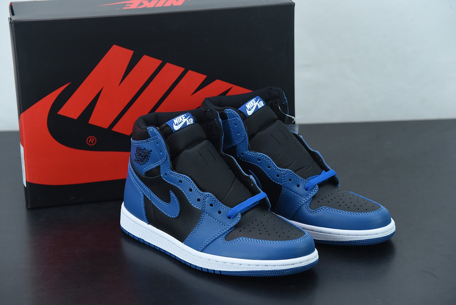 Nike Air Jordan 1 Retro High OG "Dark Marina Blue" - Imagen 1