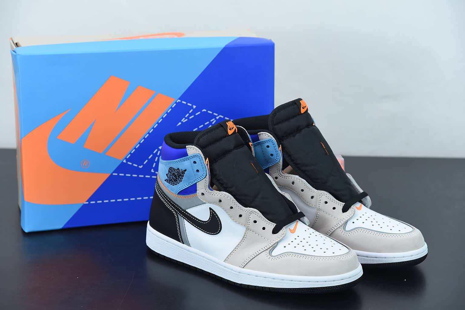 Nike Air Jordan 1 Retro High OG "Prototype"