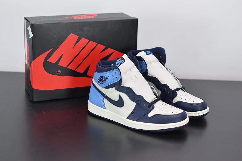 Nike Air Jordan 1 Retro High Obsidian UNC