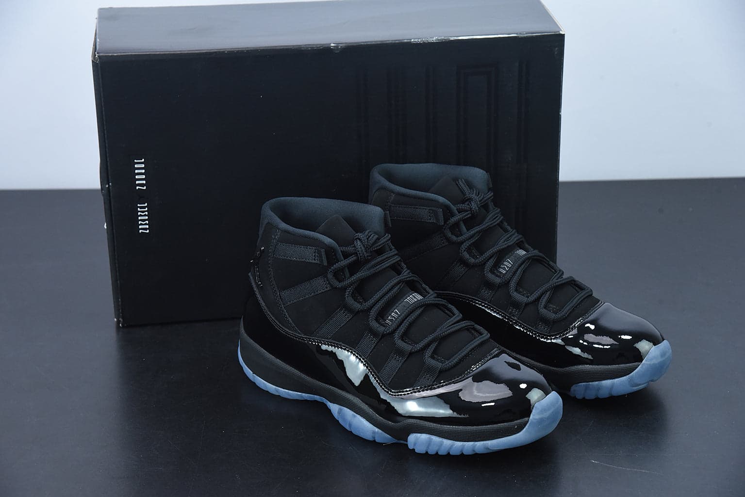 Nike Air Jordan 11 Retro High "Cap and Gown"