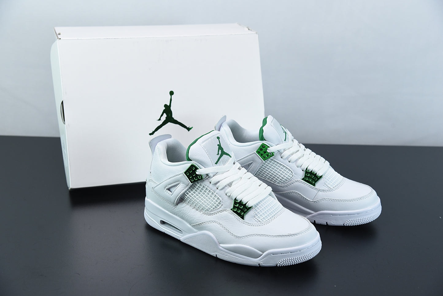 Nike Air Jordan 4 Retro Metallic Green - Imagen 1