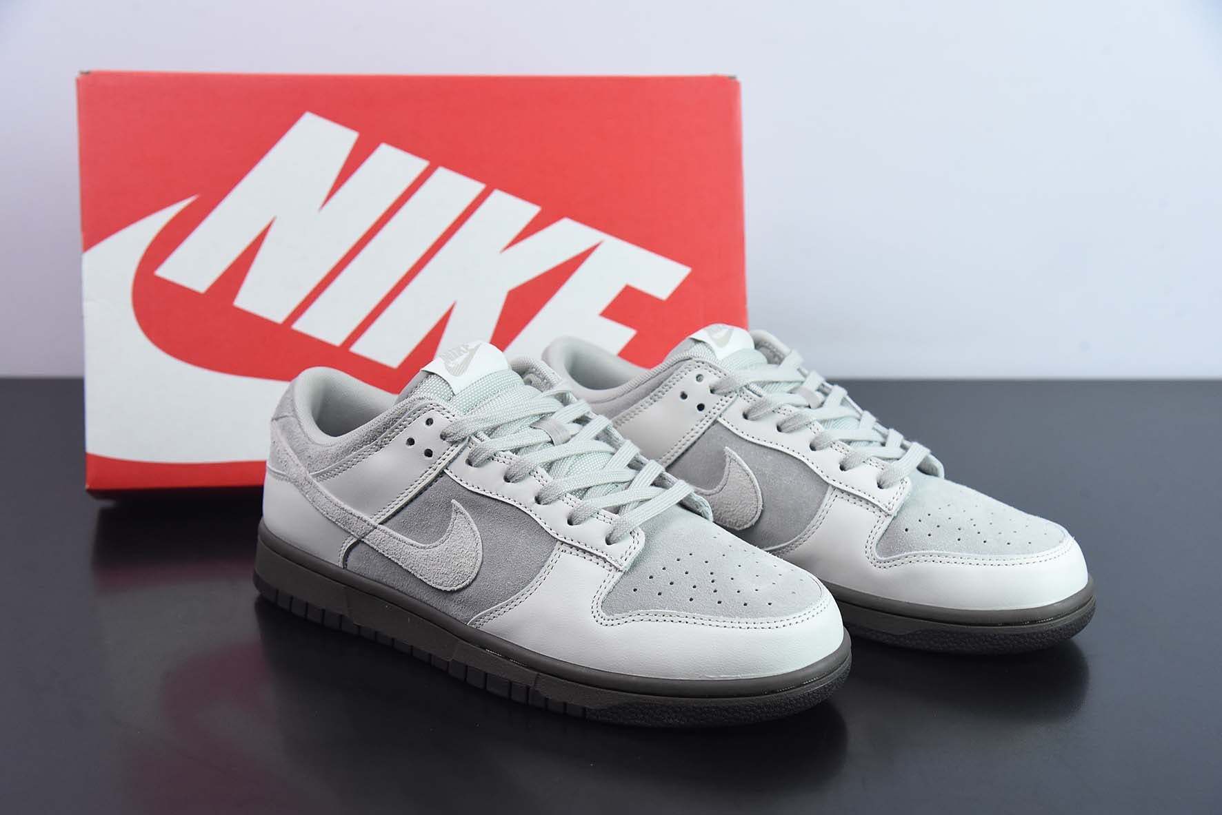 Nike Dunk Low "Bone Beige" - Imagen 1