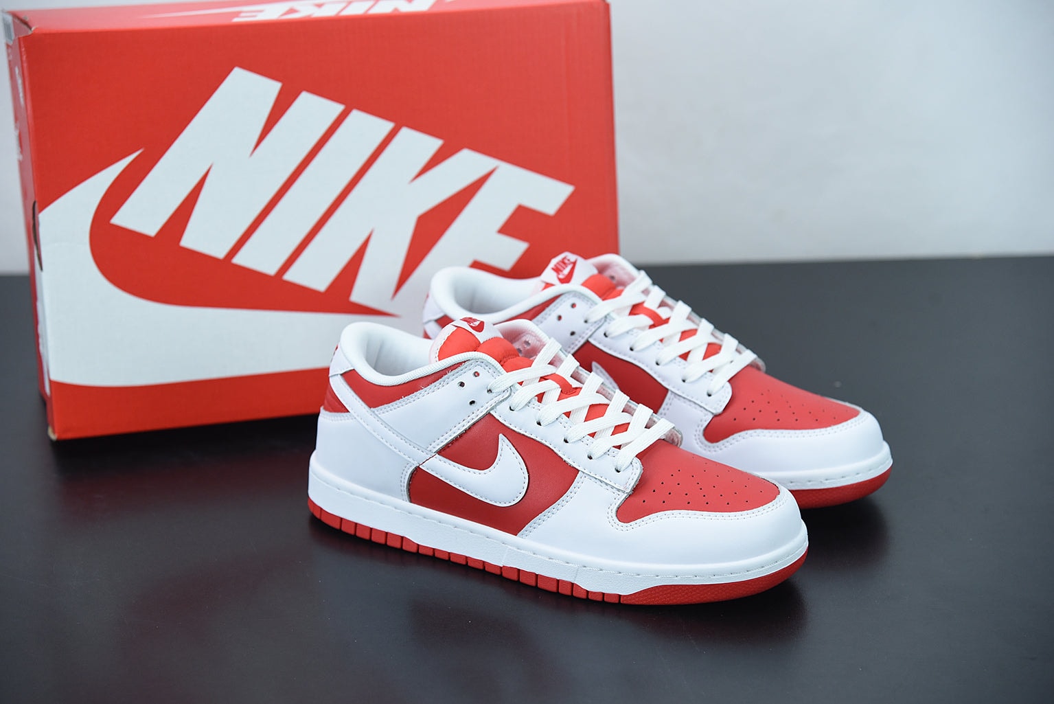 Nike Dunk Low "Championship Red" - Imagen 1