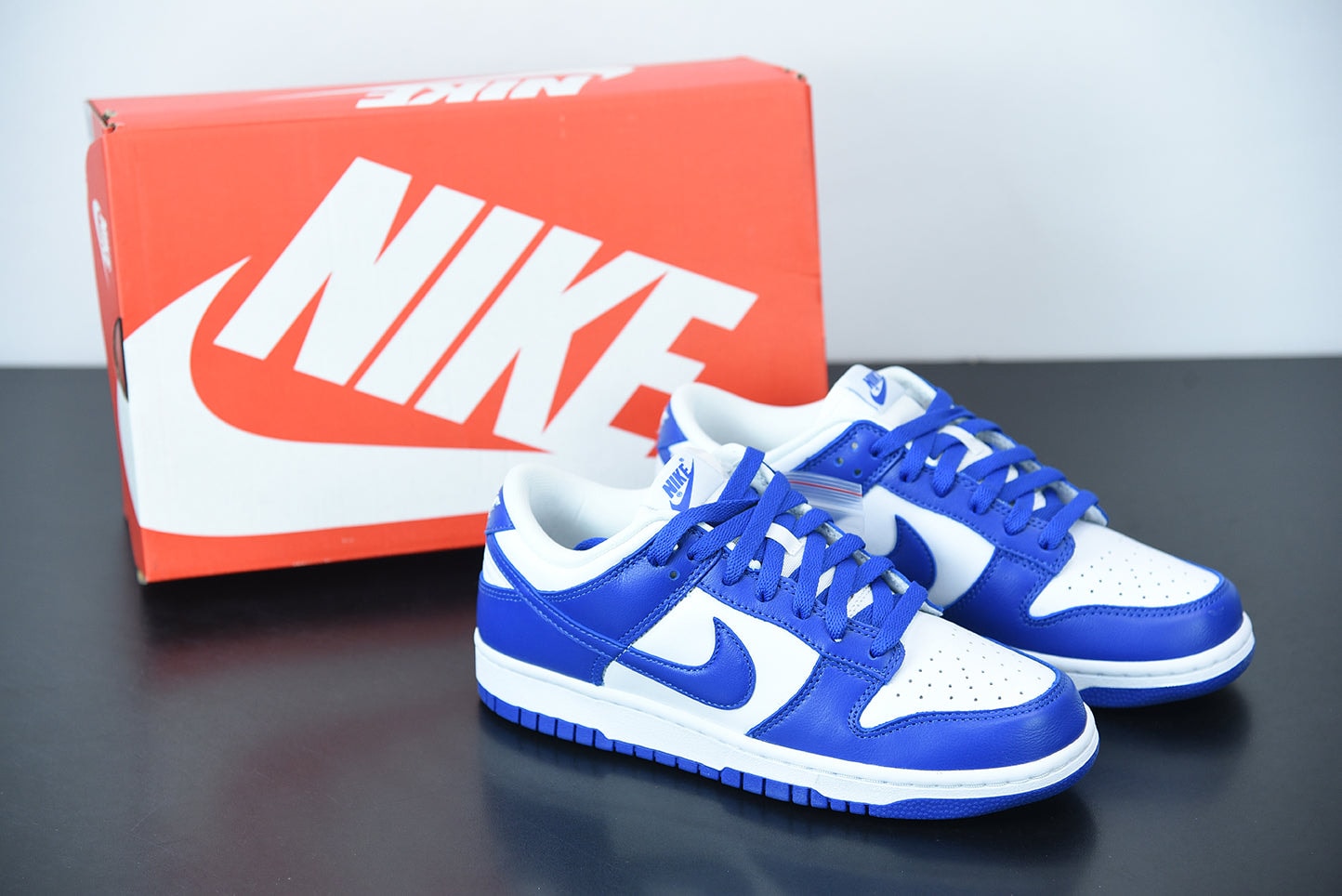 Nike Dunk Low "Kentucky" - Imagen 1