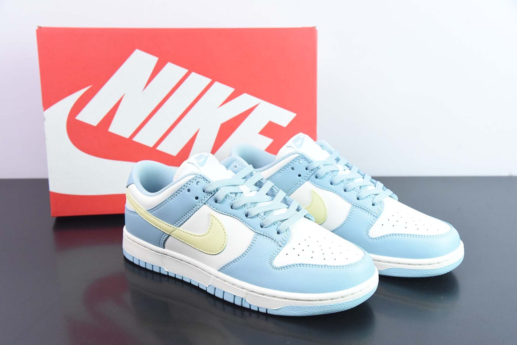 Nike Dunk Low "Ocean Bliss Citron Tint" - Imagen 1