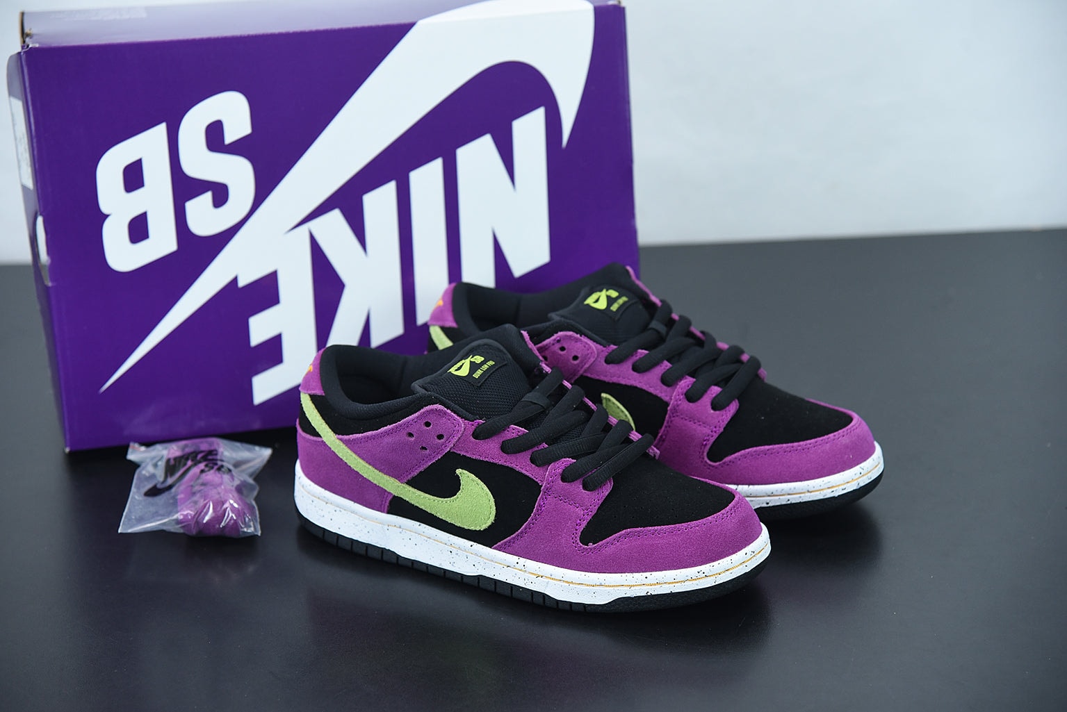 Nike Dunk Low Pro "Red Plum" - Imagen 1