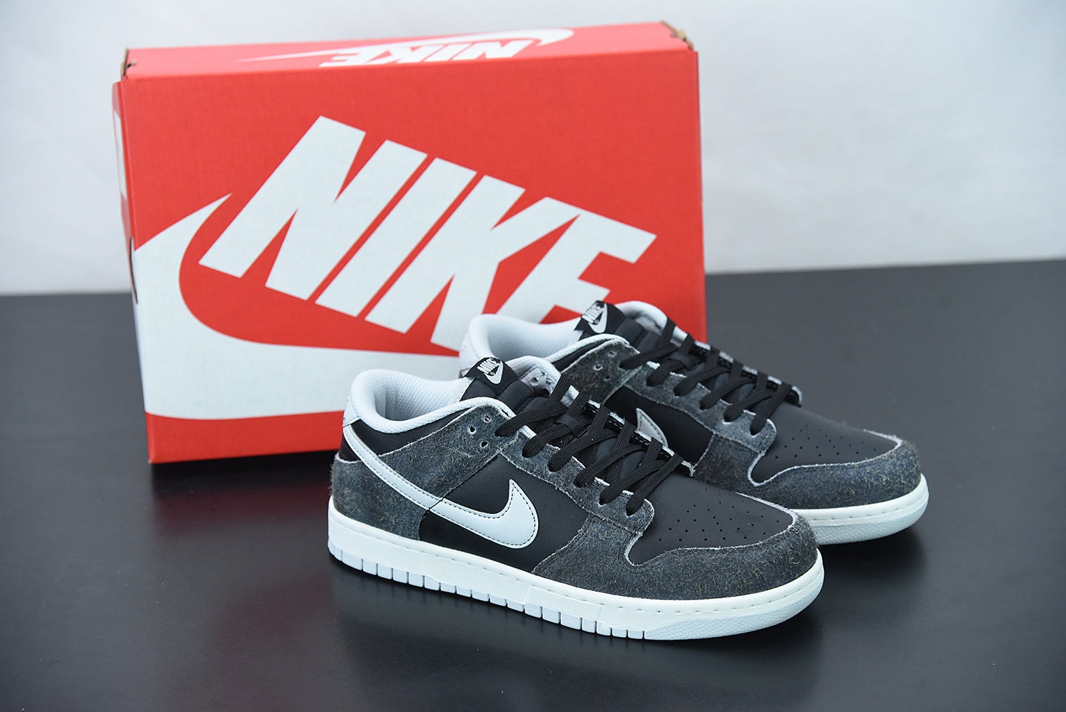 Nike Dunk Low Retro "Animal Pack Zebra" - Imagen 1