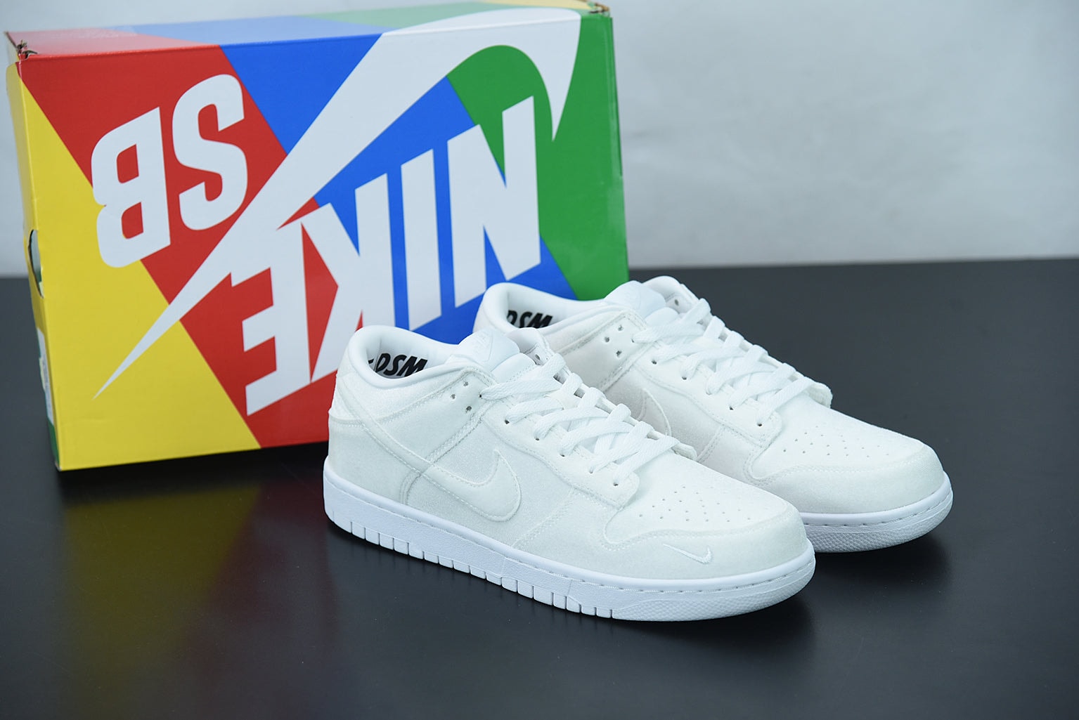 Nike Dunk Low x Dover Street Market - Imagen 1