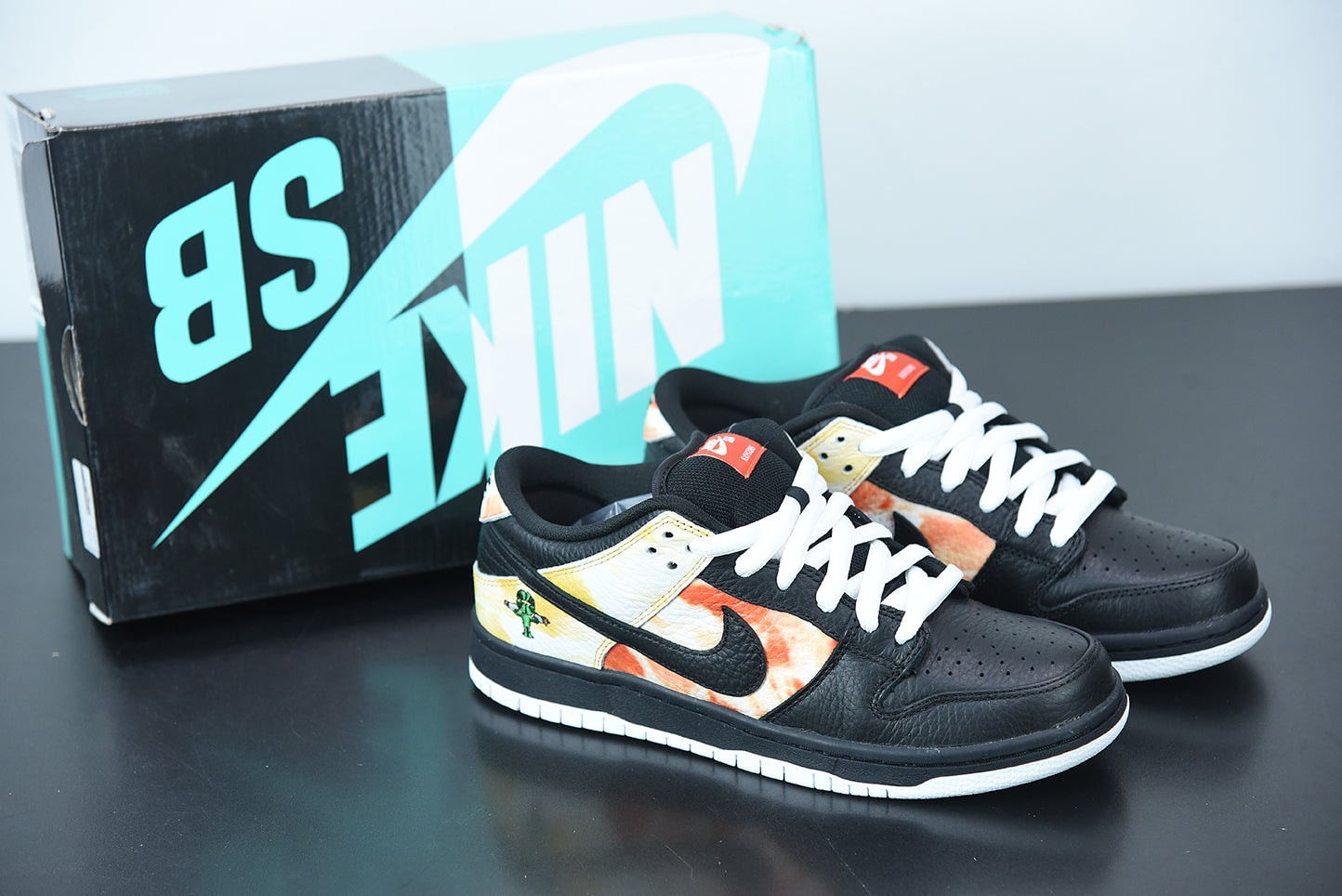 Nike SB Dunk Low Raygun Tie-Dye Black - Imagen 1