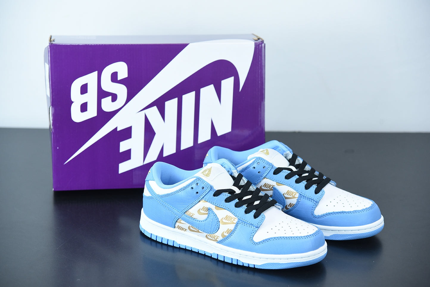 Nike SB Dunk Low x Supreme Stars Royal Blue - Imagen 1